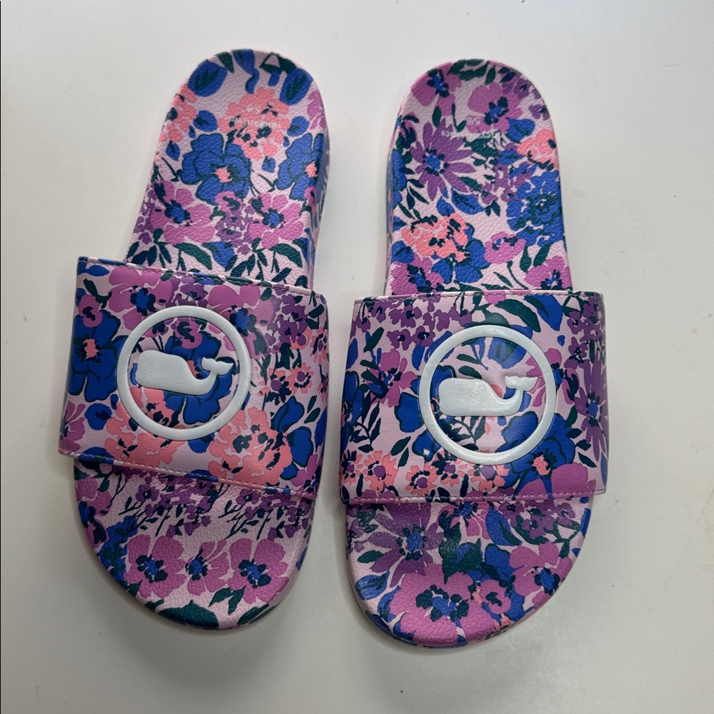 Vineyard Vines Floral Slide Sandals With Logo View 2